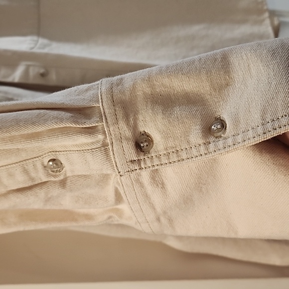 Banana Republic Cream Shirt - Picture 3 of 3